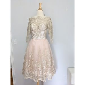 ♥️ Elegant Lace Overlay Dress